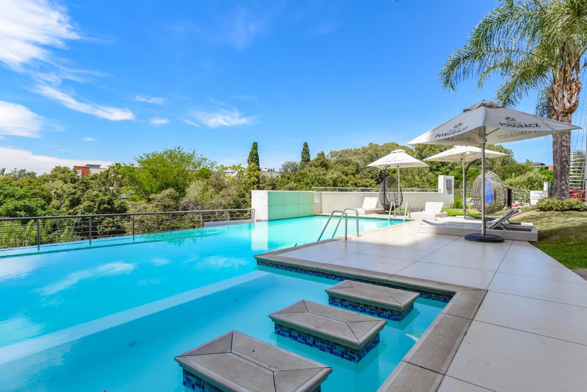 The Regency Apartments Pretoria Luaran gambar